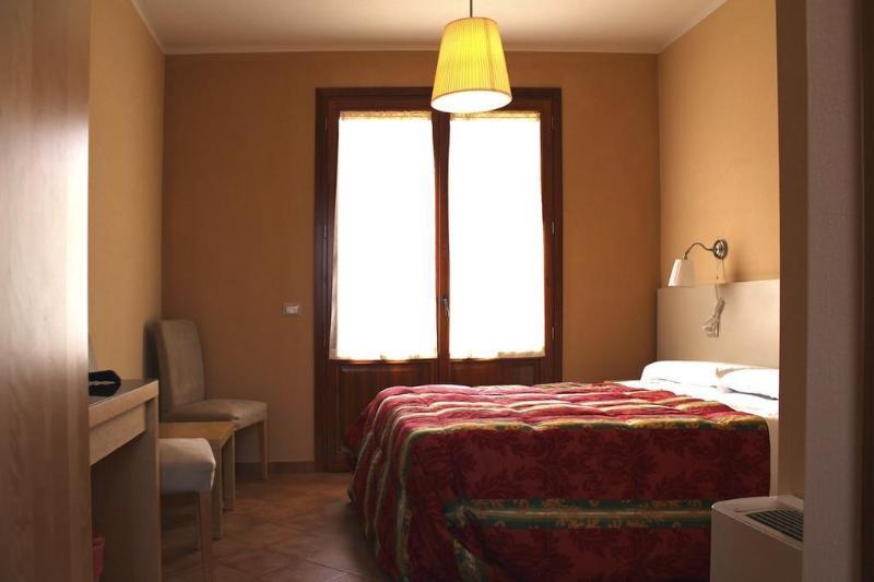 Villa Rosy Torre del Lago Puccini Buitenkant foto