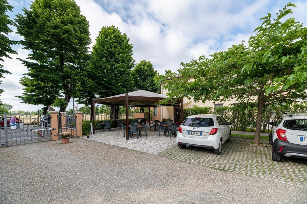 Villa Rosy Torre del Lago Puccini Buitenkant foto