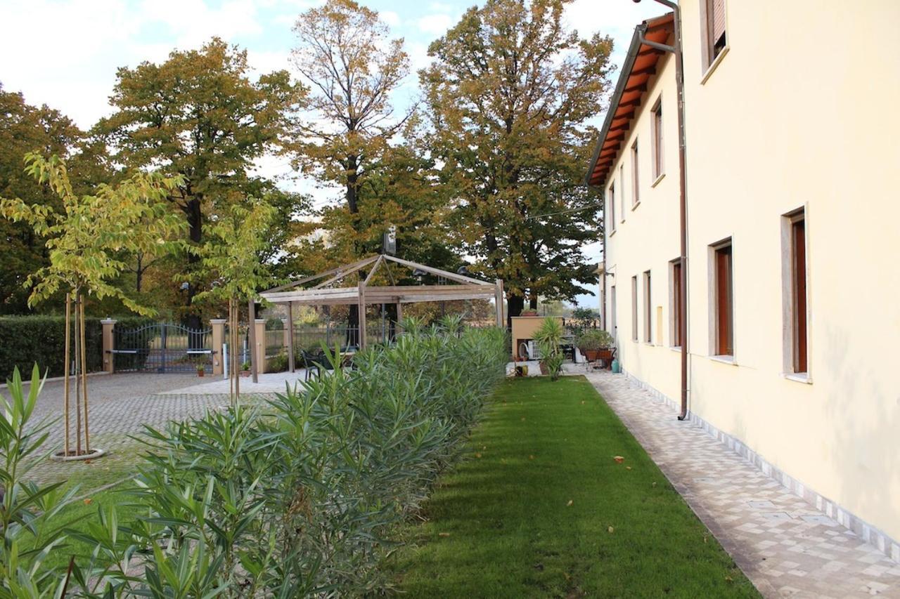 Villa Rosy Torre del Lago Puccini Buitenkant foto
