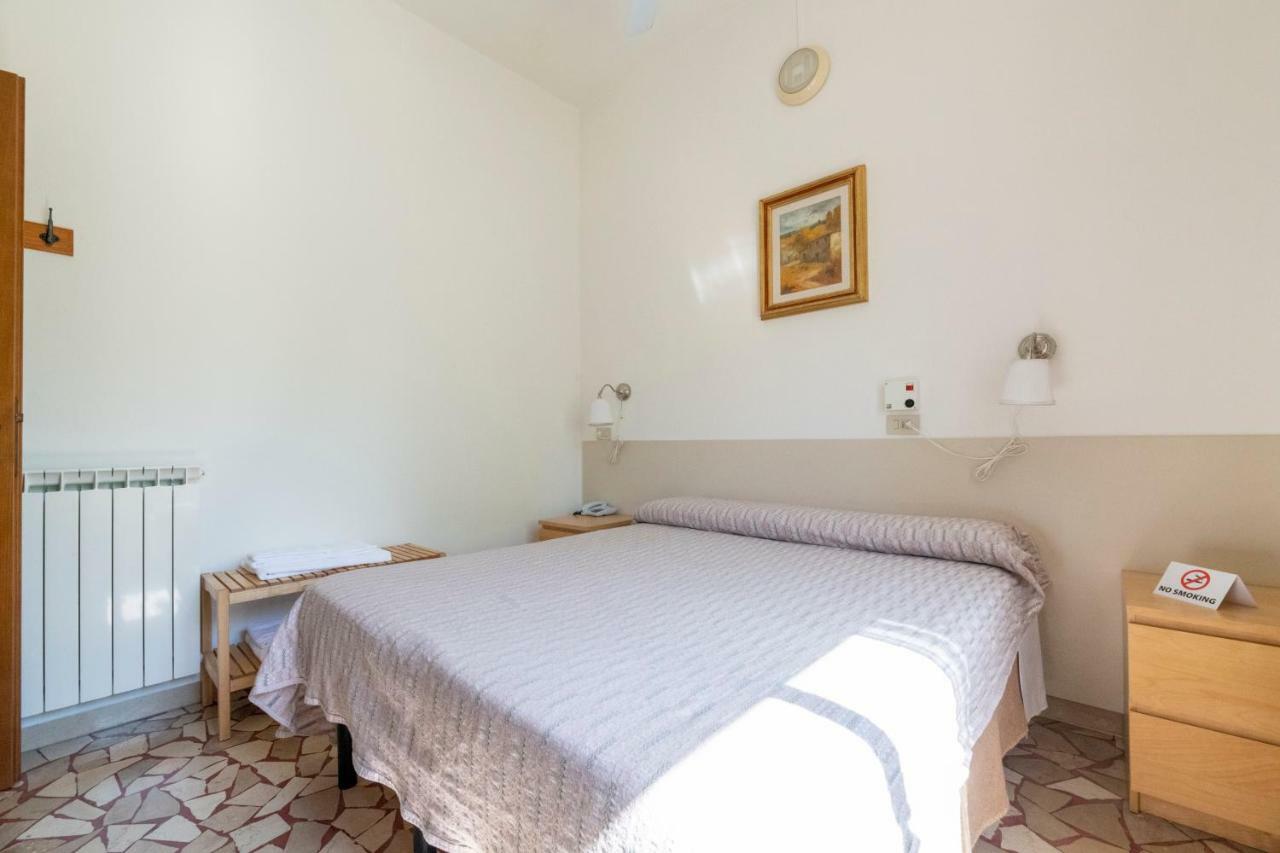 Villa Rosy Torre del Lago Puccini Buitenkant foto
