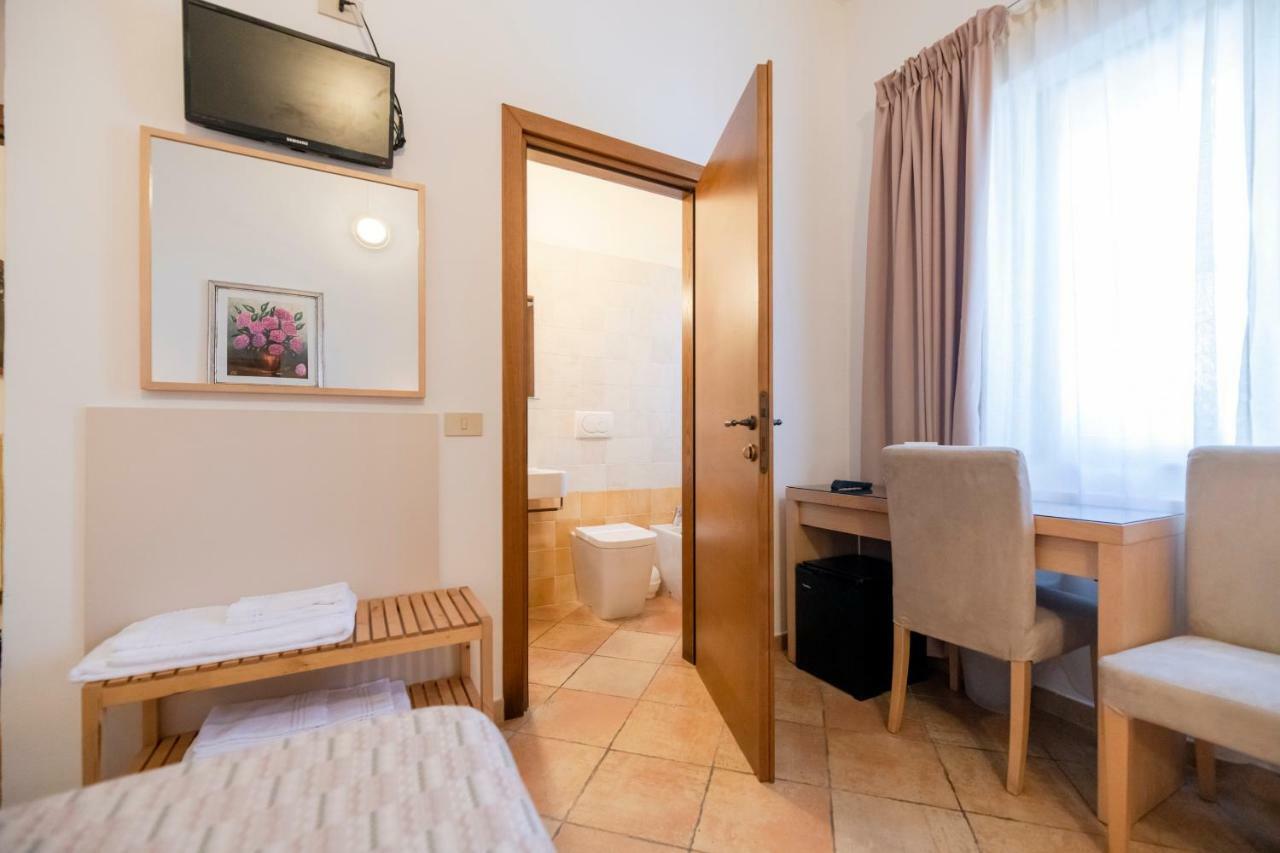Villa Rosy Torre del Lago Puccini Buitenkant foto