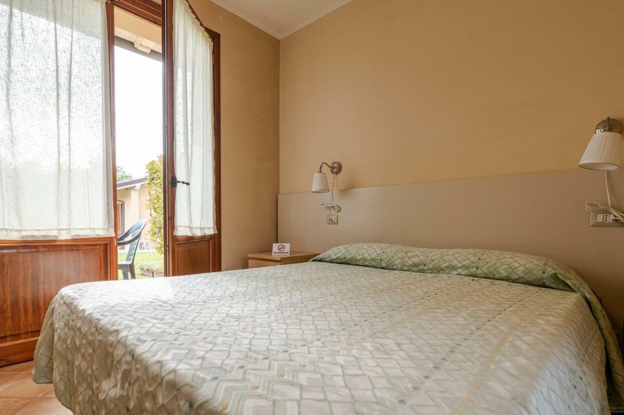 Villa Rosy Torre del Lago Puccini Buitenkant foto